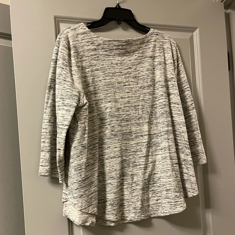 Loft 3/4 sleeve casual blouse size large - Picture 4 of 4